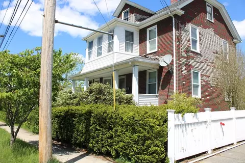 75 Wheatland Ave, Chicopee, MA 01020 photo 3