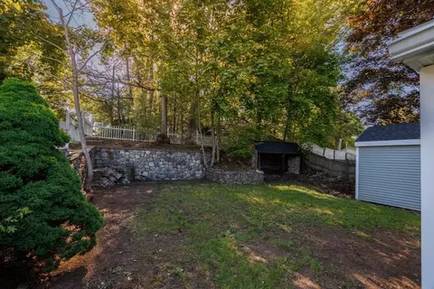 Exterior - 8 Freeman Ave, Webster, MA 01570 photo 5 of 10
