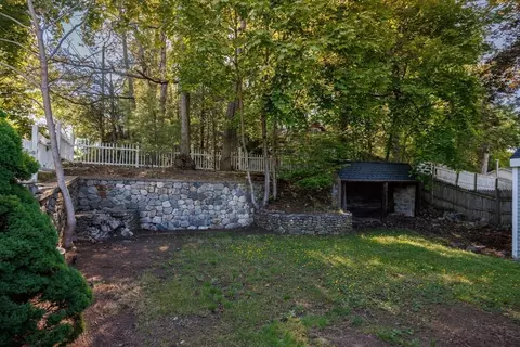 Exterior - 8 Freeman Ave, Webster, MA 01570 photo 4 of 10