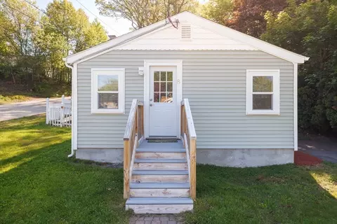 Exterior - 8 Freeman Ave, Webster, MA 01570 photo 8 of 10