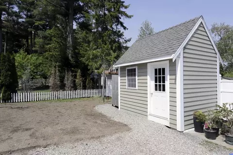 Exterior - 17 David St, Acushnet, MA 02743 photo 3 of 7