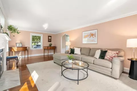 52 Beaufort Ave, Needham, MA 02492 photo 8