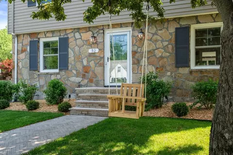 52 Beaufort Ave, Needham, MA 02492 photo 3