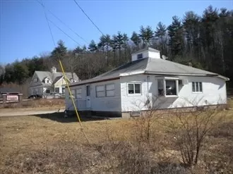 203 Rockingham Rd, Londonderry, NH 03053