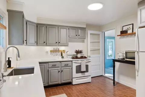 Kitchen - 45 Pine Tree Dr, Worcester, MA 01609 photo 3 of 3
