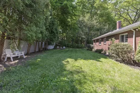 Exterior - 45 Pine Tree Dr, Worcester, MA 01609 photo 7 of 10