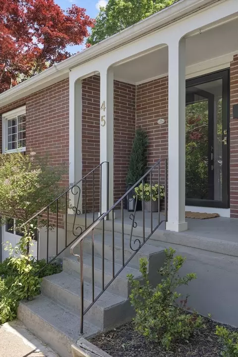 Exterior - 45 Pine Tree Dr, Worcester, MA 01609 photo 3 of 10