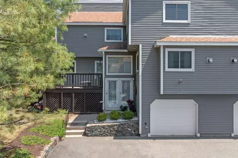 1 Admirals Ln #139D, Salem, MA 01970