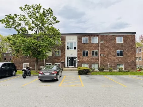 6 Universal St #5, Framingham, MA 01702