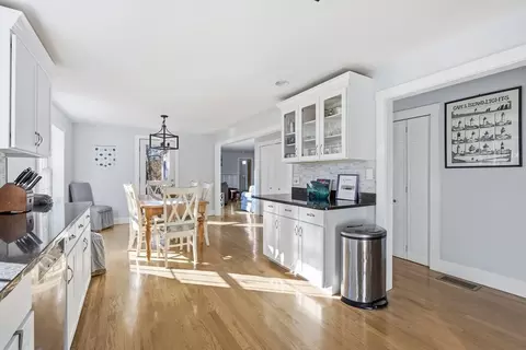 578 Huckins Neck Rd, Centerville, MA 02632 photo 10