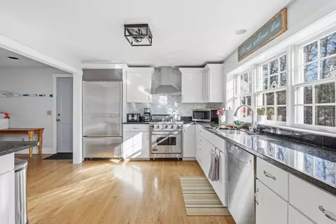 578 Huckins Neck Rd, Centerville, MA 02632 photo 6