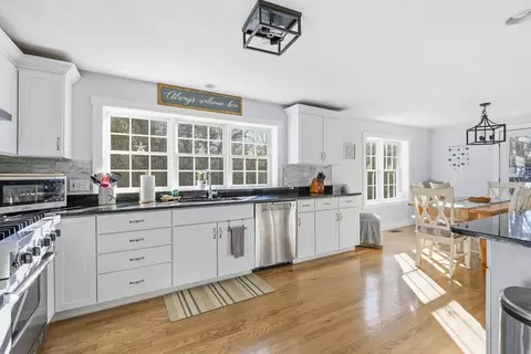 578 Huckins Neck Rd, Centerville, MA 02632 photo 7