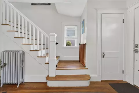 Entry Way - 37 Chapel St, Canton, MA 02021 photo 2 of 3