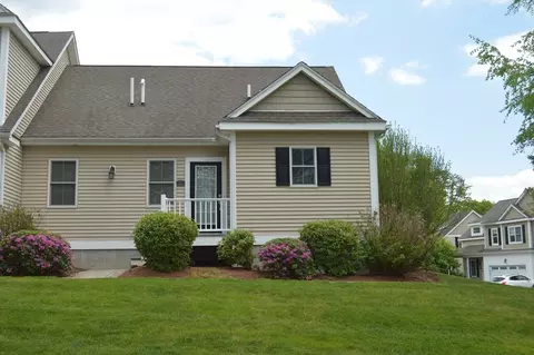 39 Meetinghouse Ln #39, Southborough, MA 01772