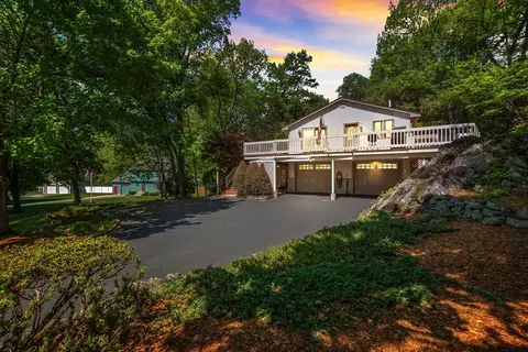 12 Wildwood Rd, Danvers, MA 01923