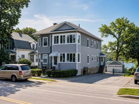 121 Hope Ave, Worcester, MA 01603