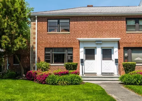 200-202 Church St #200-202, Waltham, MA 02452