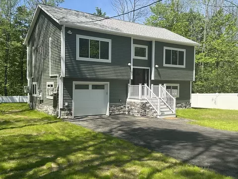 102 Wells Rd, Becket, MA 01223