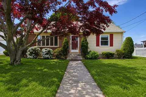 85 Second St, Pawtucket, RI 02861