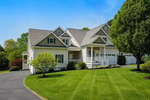 3 Pine Ridge Dr #1, Medway, MA 02053