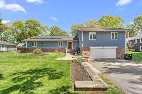 59 Briarcliff Rd, Brockton, MA 02301