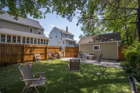 Exterior - 34 Preston St, Springfield, MA 01109 photo 8 of 8