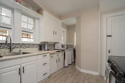Kitchen - 34 Preston St, Springfield, MA 01109 photo 3 of 4
