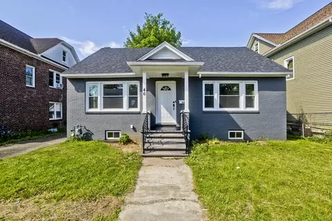 46 Knollwood St, Springfield, MA 01104