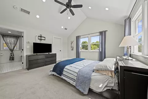 Bedroom - 13 Douglas Ave, Beverly, MA 01915 photo 2 of 7
