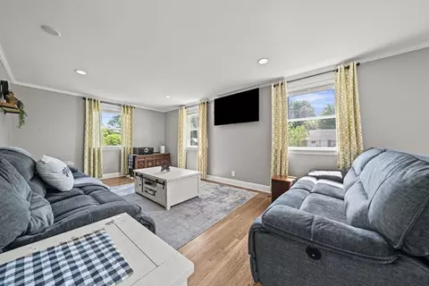 Living - 13 Douglas Ave, Beverly, MA 01915 photo 2 of 3