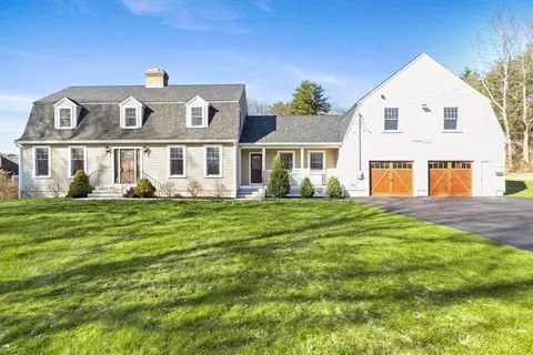149 Western Ave, Essex, MA 01929