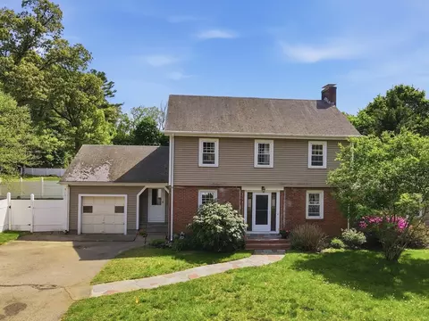 1 Valley View Rd, Wayland, MA 01778