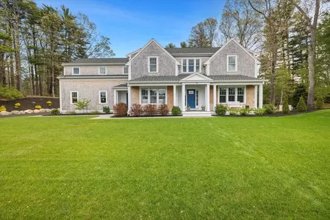 15 Cushing Dr, Duxbury, MA 02332