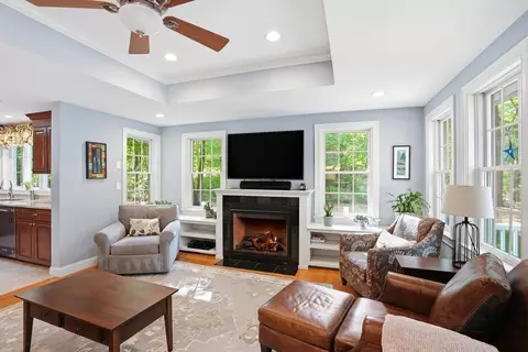22 Longmeadow Dr, Canton, MA 02021 photo 36