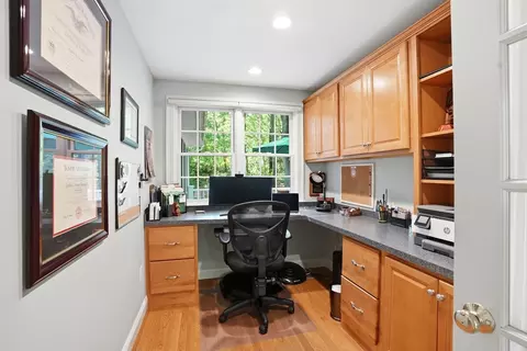 22 Longmeadow Dr, Canton, MA 02021 photo 15