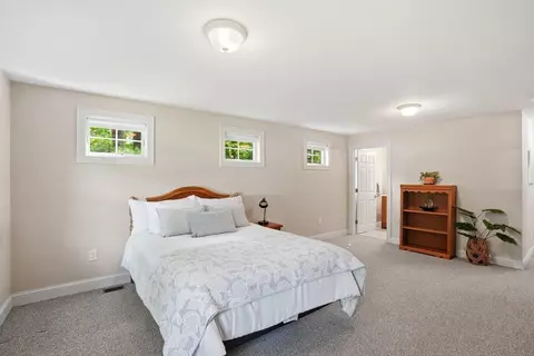 22 Longmeadow Dr, Canton, MA 02021 photo 17