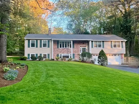22 Longmeadow Dr, Canton, MA 02021