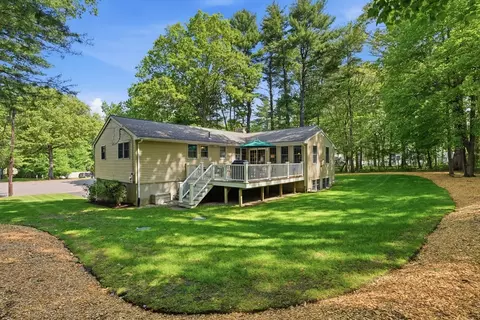 22 Longmeadow Dr, Canton, MA 02021 photo 8