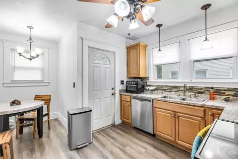 79 Marsden St, Springfield, MA 01109 photo 17