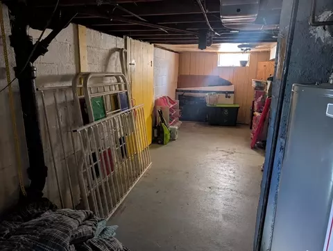 141 Shawmut St, Springfield, MA 01108 photo 16