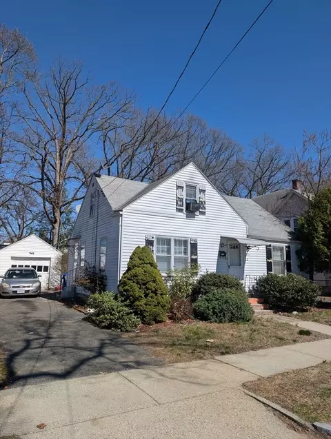 141 Shawmut St, Springfield, MA 01108 photo 2