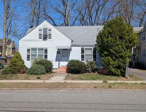 141 Shawmut St, Springfield, MA 01108