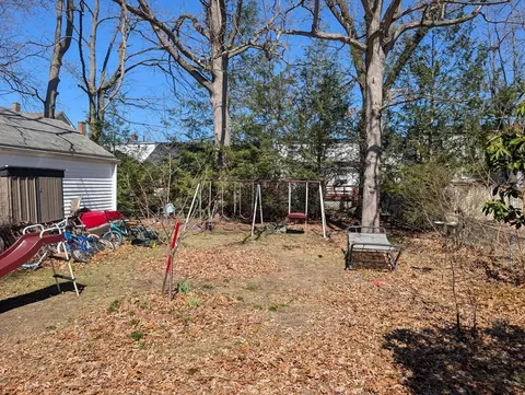 141 Shawmut St, Springfield, MA 01108 photo 18
