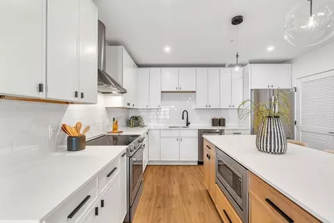 20 Audubon Way #202, Canton, MA 02021