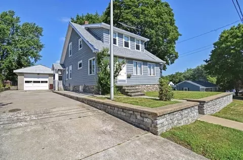 41 Highland St, Auburn, MA 01501