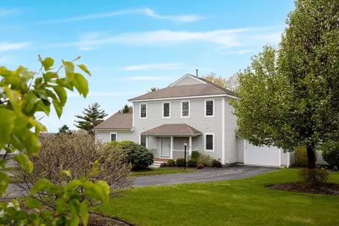 2 Beach Plum Ln #E, Bourne, MA 02532
