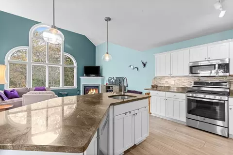 2 Beach Plum Ln #E, Bourne, MA 02532 photo 9