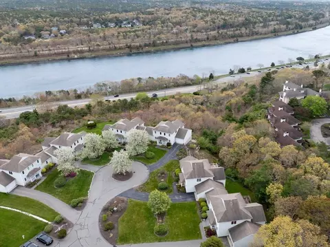 2 Beach Plum Ln #E, Bourne, MA 02532 photo 34
