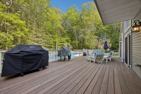 24 Fowler St, Upton, MA 01568 photo 33