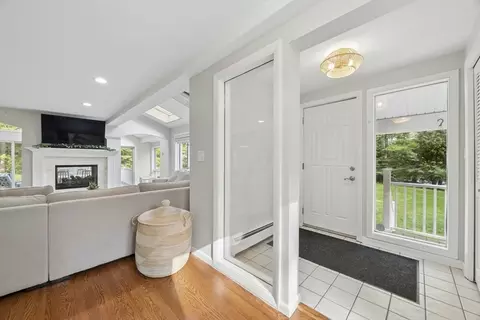 24 Fowler St, Upton, MA 01568 photo 4